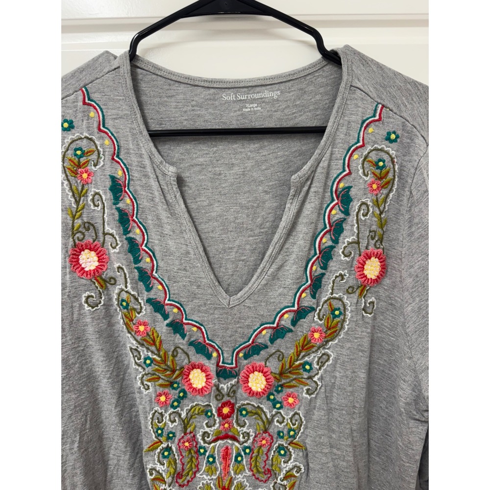 Soft Surroundings Gray Embroidered V-Neck Sharkbite Tunic Top XL nice!